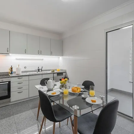 Lägenhet Monumental Place By An Island