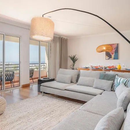 Apartament Monumental Place By An Island